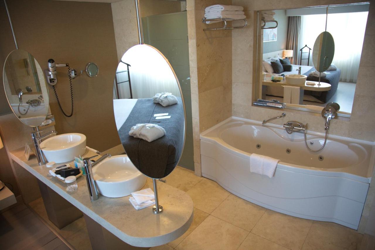 Cpankara Hotel Екстер'єр фото Bathroom in a hotel